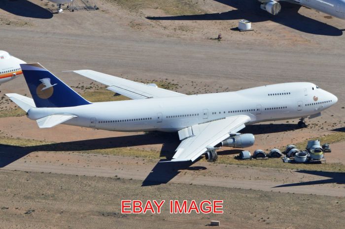 PHOTO  AEROPLANE BOEING 747-230B [D-ABZD] THERE HAS BEEN MUCH DEBATE ABOUT THIS - Photo 1 sur 1
